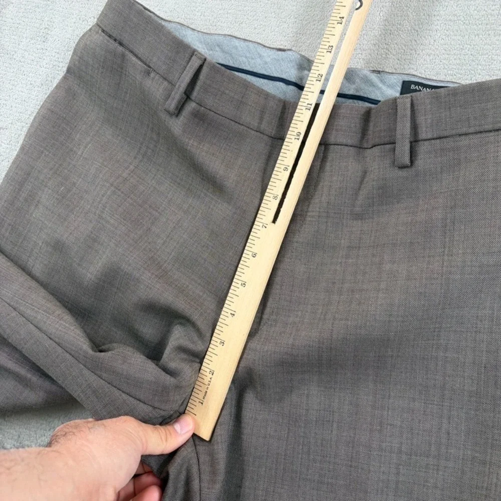 Banana Republic Classic Fit Dress Trousers Pants in Brown 100% Wool Men 34x32‎